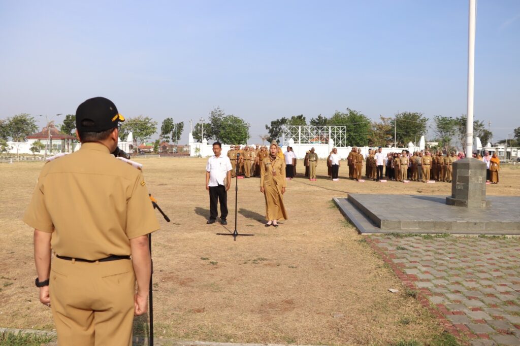 Apel Perdana, Pj. Bupati Brebes Sampaikan Apresiasi dan Ajak ASN Bersinergi Hadapi Tantangan