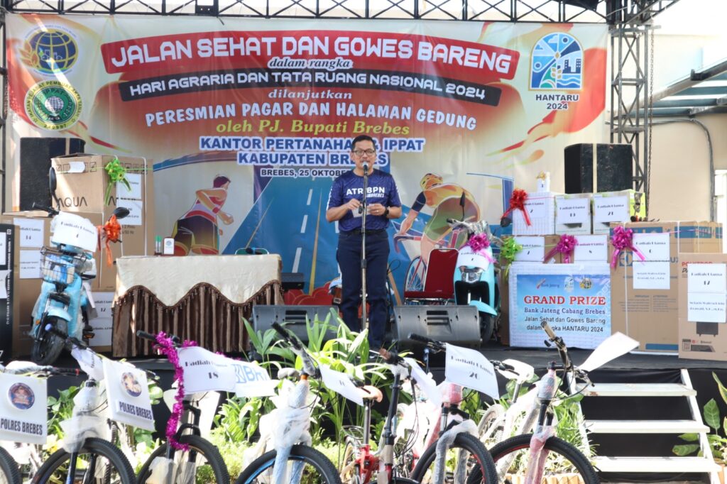 Meriahnya Jalan Sehat dan Gowes Peringatan Hari Agraria dan Tata Ruang Ke-64 di Kabupaten Brebes