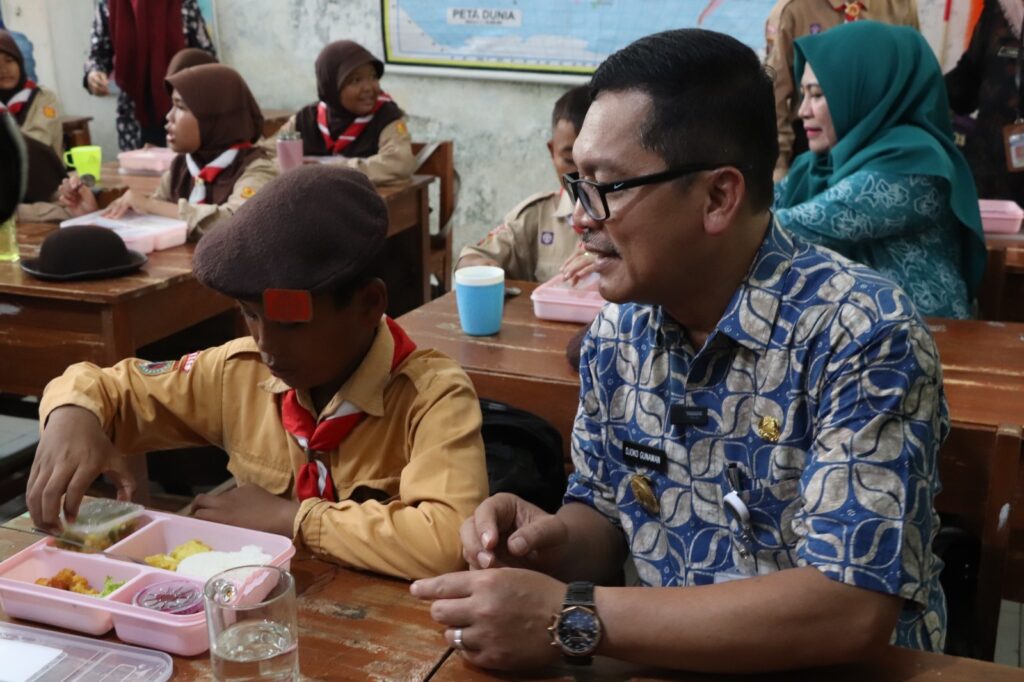 Brebes Gelar Program Makan Bergizi Gratis untuk Ribuan Anak SD: Upaya Tekan Angka Stunting